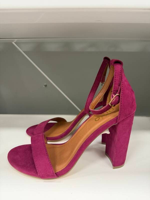 Women's Fuchsia Suede Block-Heel Sandals - Image 2